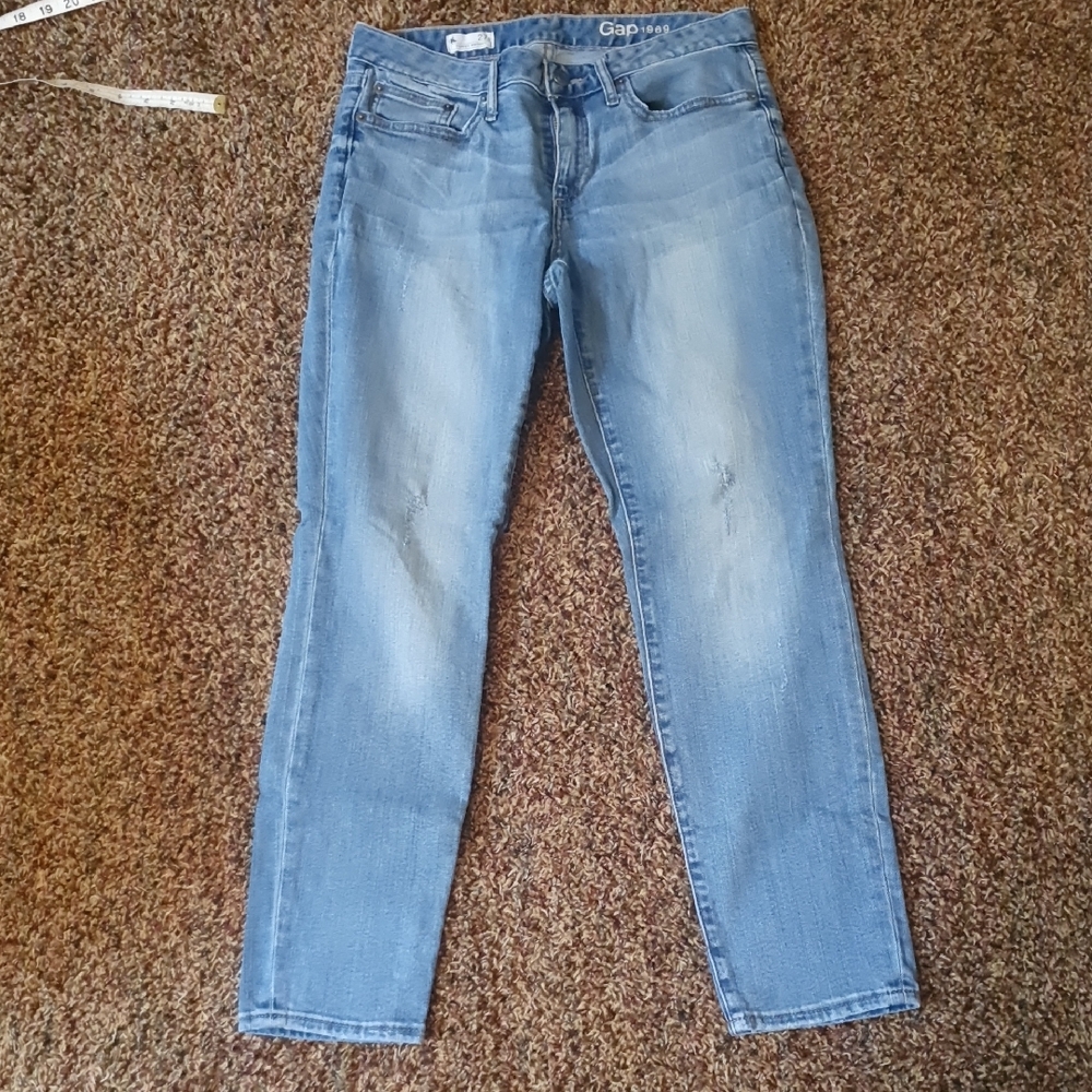 GAP Women's Light Wash Jeans 27 Short